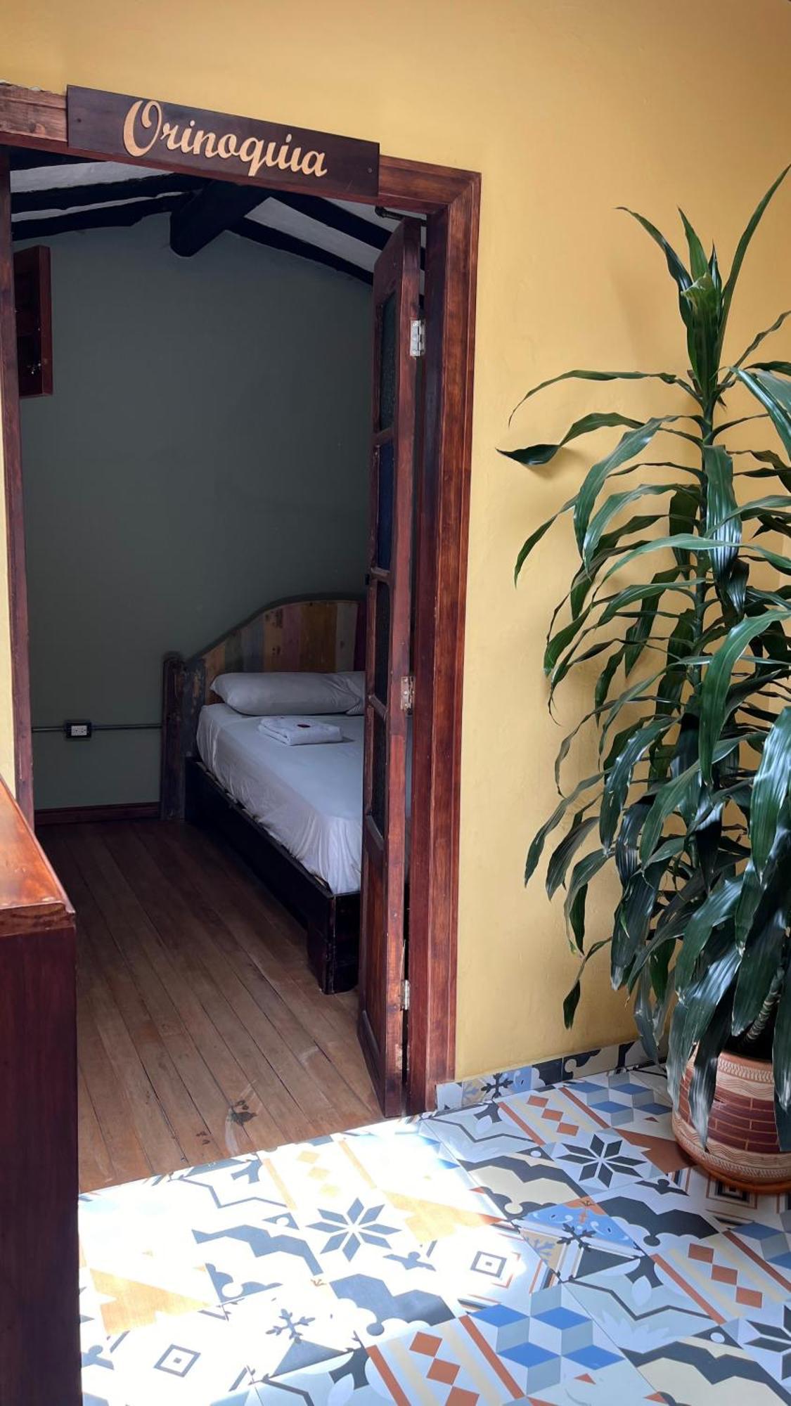 Hostal Casa Astromelia Bogotá Exterior foto